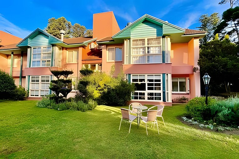 Apart 500 m Lago Negro |Vista Jardim | Lareira
