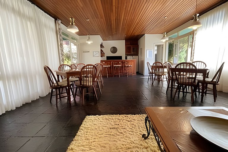 Apart 500 m Lago Negro |Vista Jardim | Lareira