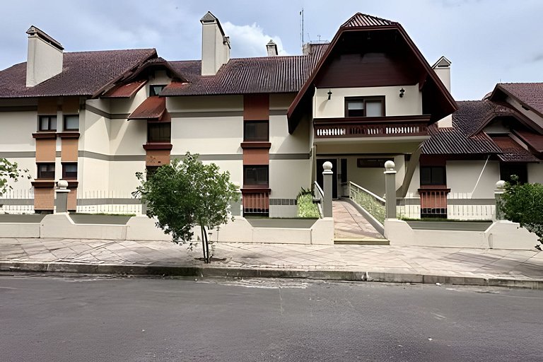 Vista Única Gramado|Próx. Centro|Lareira|5 Pessoas