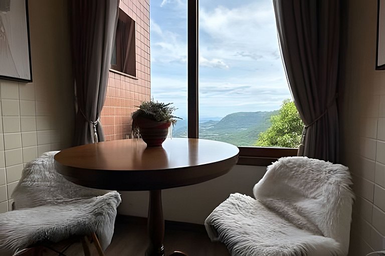 Vista Única Gramado|Próx. Centro|Lareira|5 Pessoas